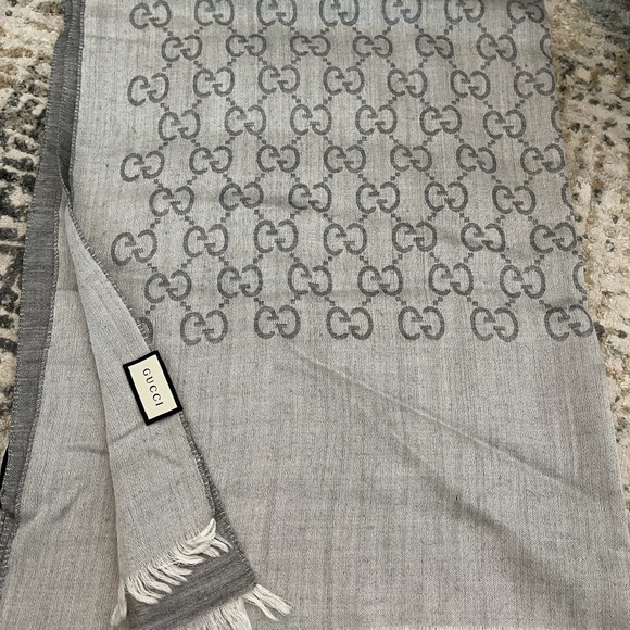 Gucci Scarf - Grey (sold) - Picture 2 of 3